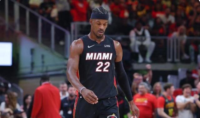 bwin-14中3仅得6分 硬汉巴特勒拒绝找借口：和膝盖无关